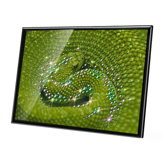 Картина Swarovski &quot;Змея&quot; З-020st Картина, выполненная вручную, представляет собой настоящее произведение искусства, которое оценят даже искушенные ценители прекрасного.
