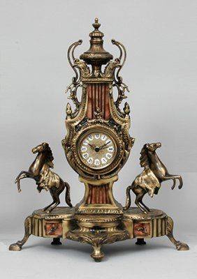 Часы с лошадьми и розовыми вставками из бронзы 5602